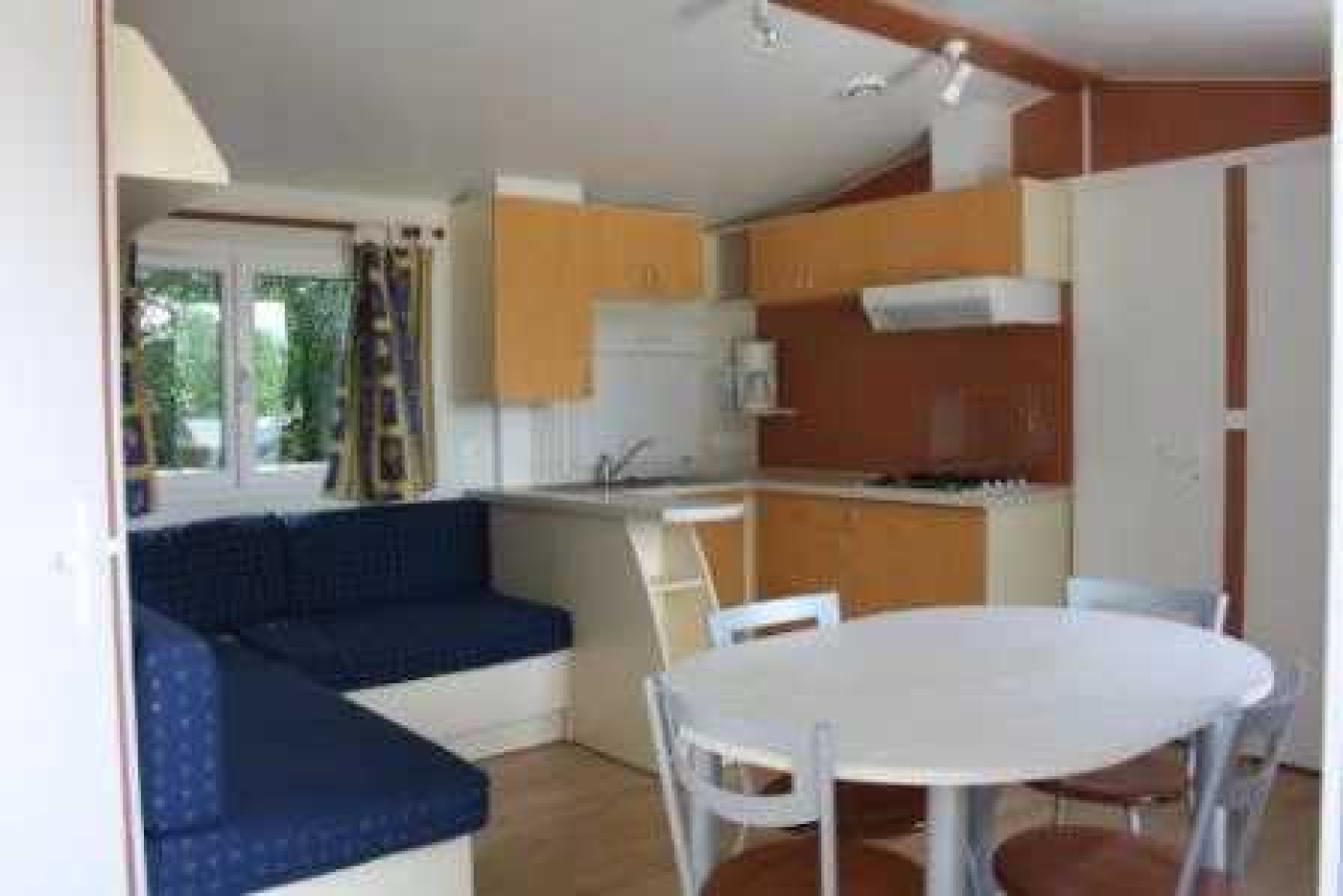 Camping Grand Lac - - Franche-Comté - Clairvaux-les-Lacs - 483€/sem