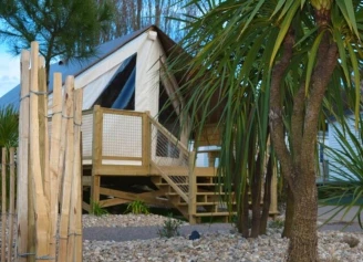 Camping Le Clos Virgile - 4*, Camping à Sérignan (Hérault) - Location Bungalow pour 5 personnes - Photo N°1