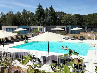 , Camping 3* à Malansac (Morbihan) - Location Chalet pour 4 personnes - Photo N°3