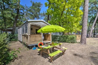 , Camping 4* à Saint Hilaire de Riez (Vendée) - Location Bungalow pour 5 personnes - Photo N°4