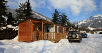 , Camping 3* à Le Grand Bornand Village (Haute Savoie) - Location Mobil Home pour 4 personnes - Photo N°3