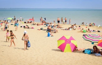 , Camping à La Tranche sur Mer (Vendée) - Location Appartement pour 8 personnes - Photo N°4