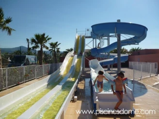 Camping Vilanova Park 4*, Camping 4* à Vilanova I la Geltru (Barcelone) - Location Bungalow pour 6 personnes - Photo N°1