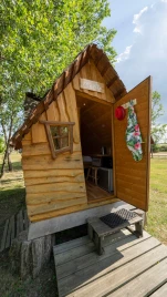 Village Toue des Demoiselles , Camping à Chassenard (Allier) - Location Cabane pour 2 personnes - Photo N°4