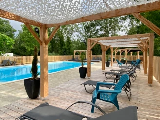 Camping La Venise Verte 4*, Camping 4* à Coulon (Deux Sèvres) - Location Chalet pour 7 personnes - Photo N°3