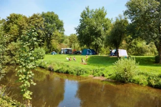 Camping de Chênefleur 4*, Camping 4* à Tintigny (Luxembourg) - Location Mobil Home pour 4 personnes - Photo N°3