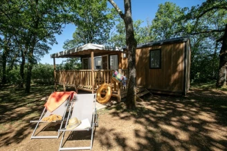 , Camping 4* à Loupiac (Lot) - Location Mobil Home pour 6 personnes - Photo N°3